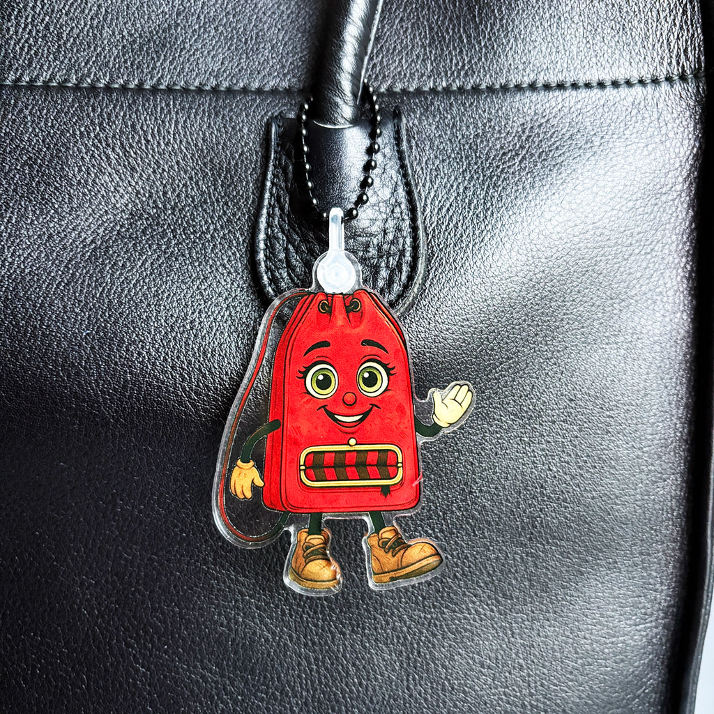 ReLuvable Duffy close up on vintage bag