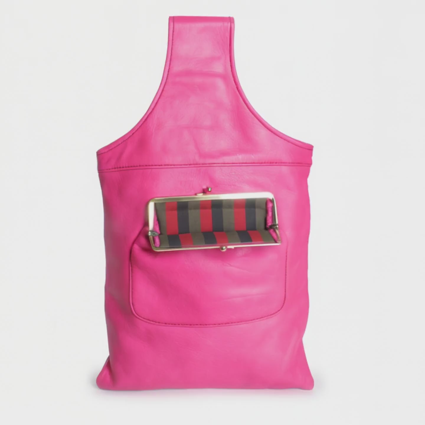 Design inspiration of vintage handbag used for ReLuvable Slingy